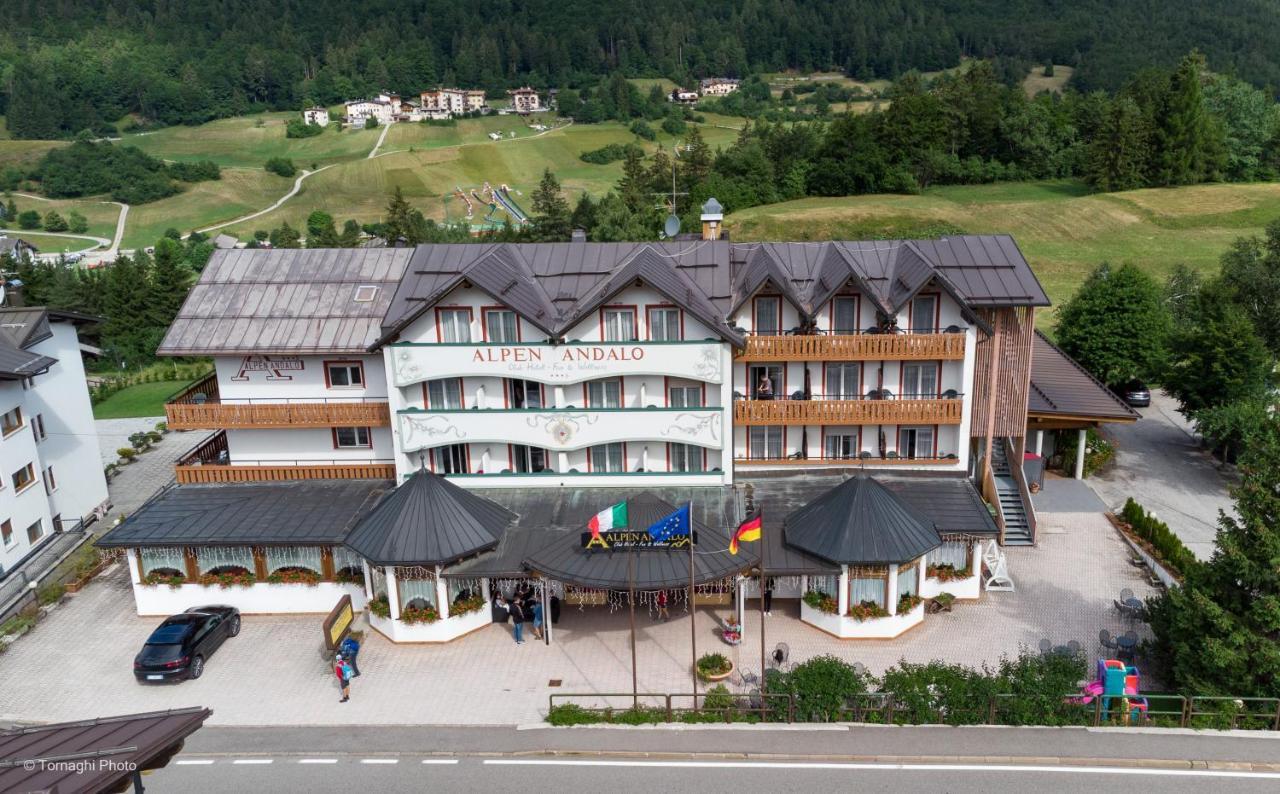Hotel Alpen Andalo Bagian luar foto