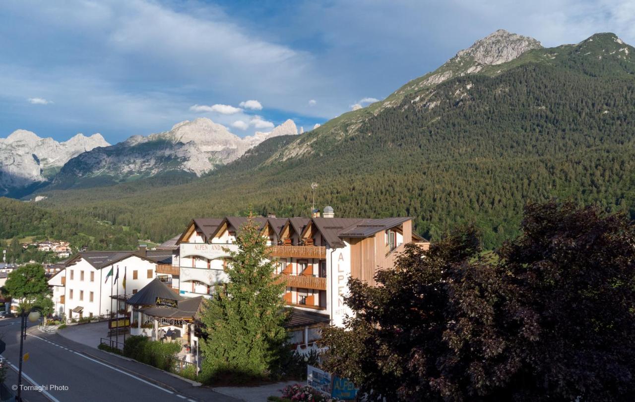Hotel Alpen Andalo Bagian luar foto
