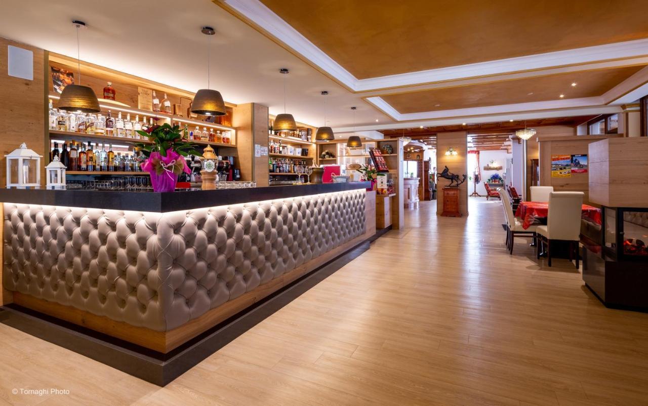 Hotel Alpen Andalo Bagian luar foto