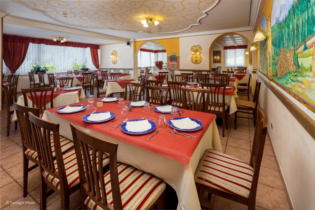 Hotel Alpen Andalo Bagian luar foto