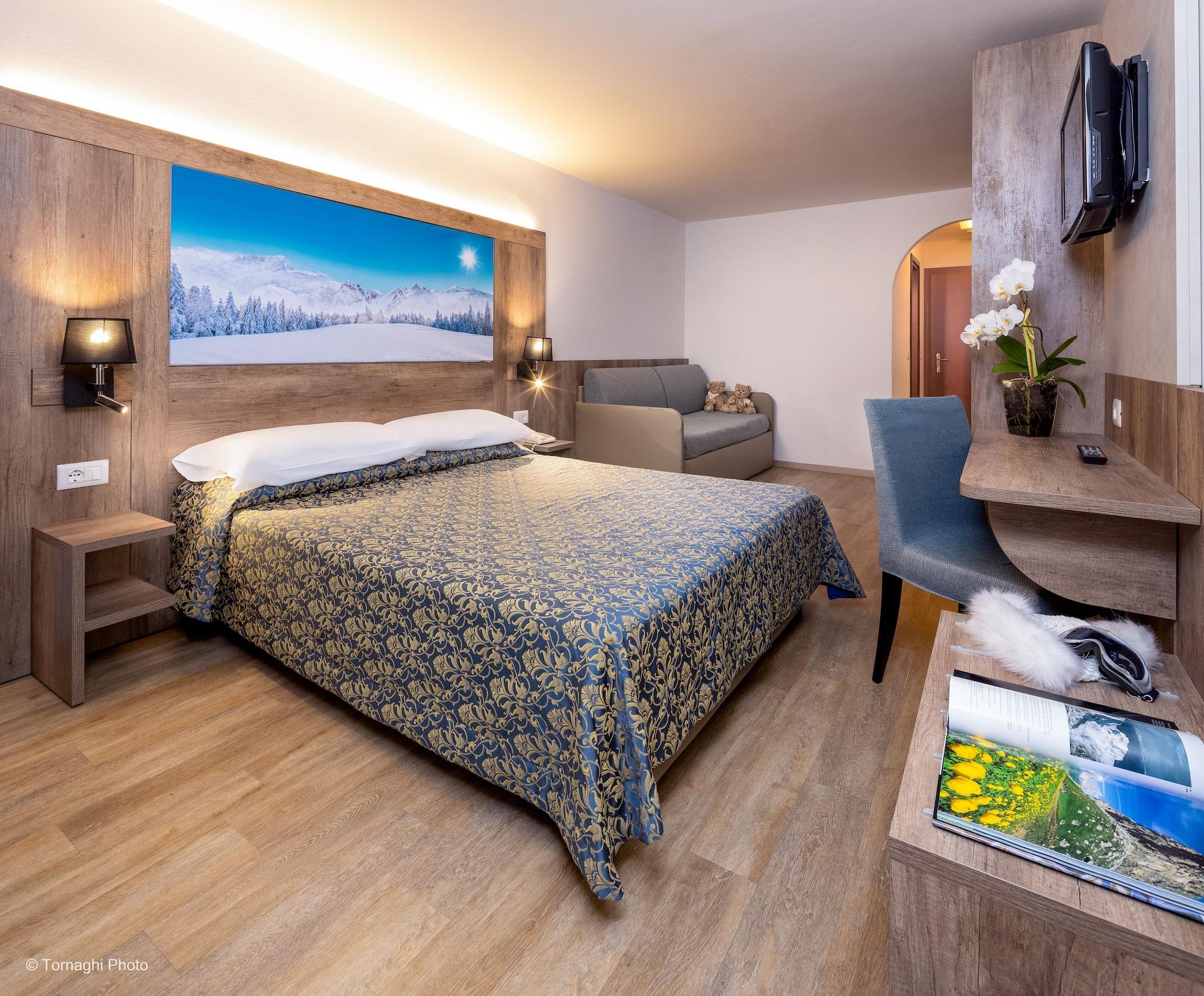 Hotel Alpen Andalo Bagian luar foto